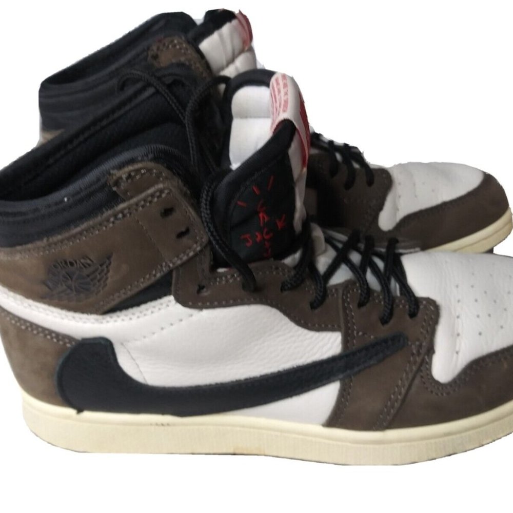 Travis Scott x Air Jordan 1 Retro High OG Mocha Size 6.5